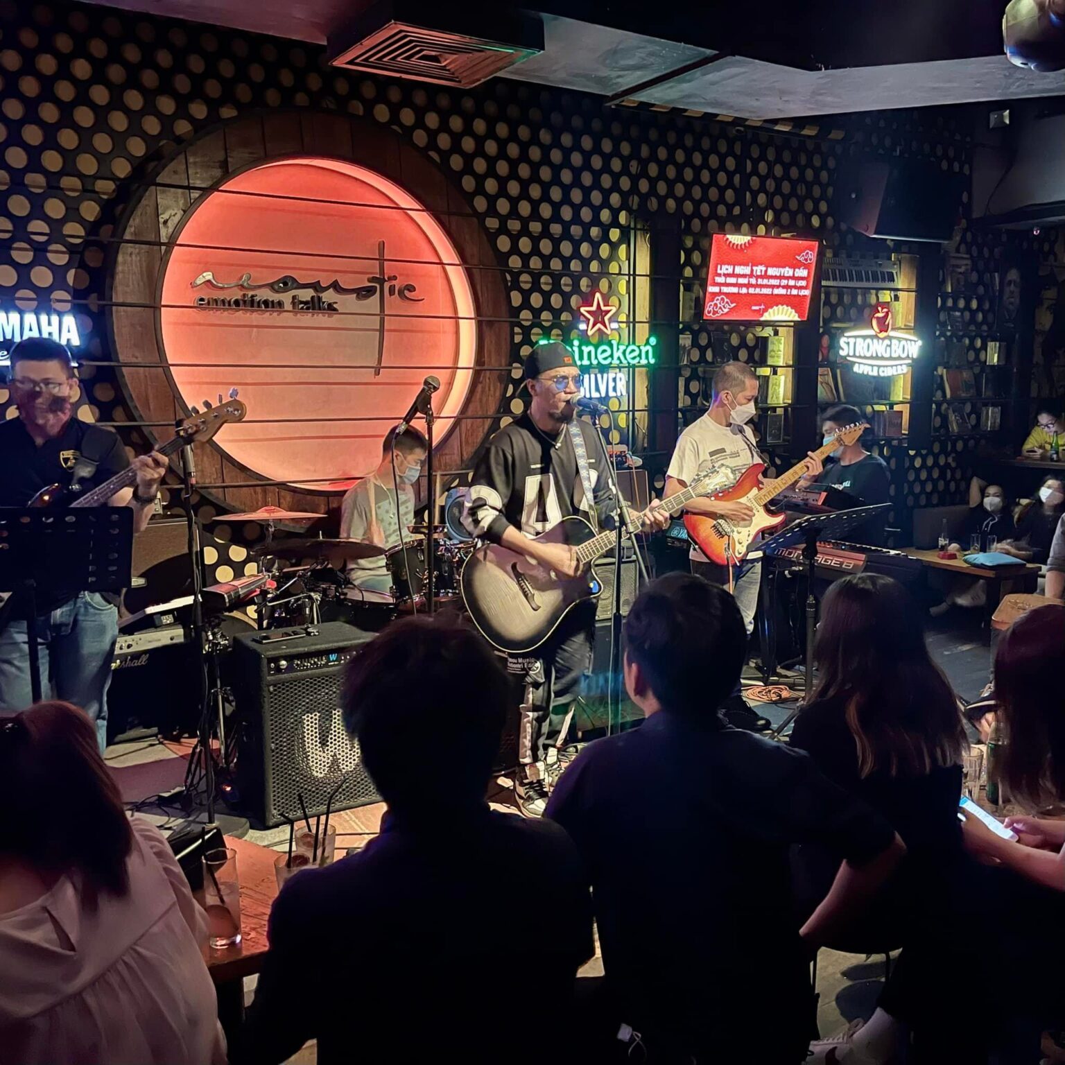 Acoustic Bar Ngô Thời Nhiệm CHILL Vietnam