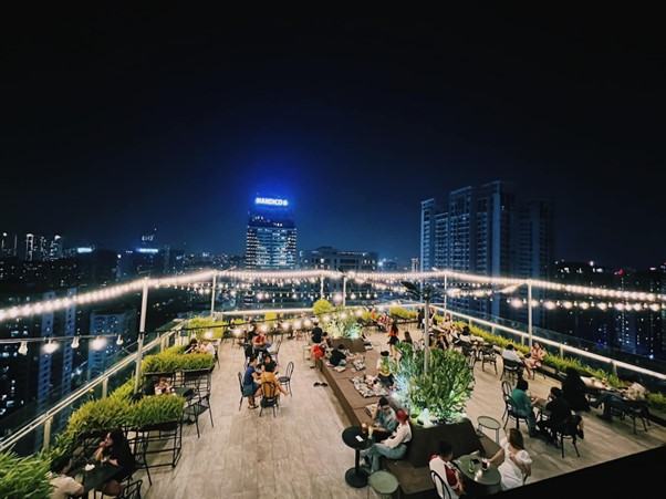 Trill Rooftop Cafe - Số 1 Nguỵ Như Kon Tum, Hà Nội