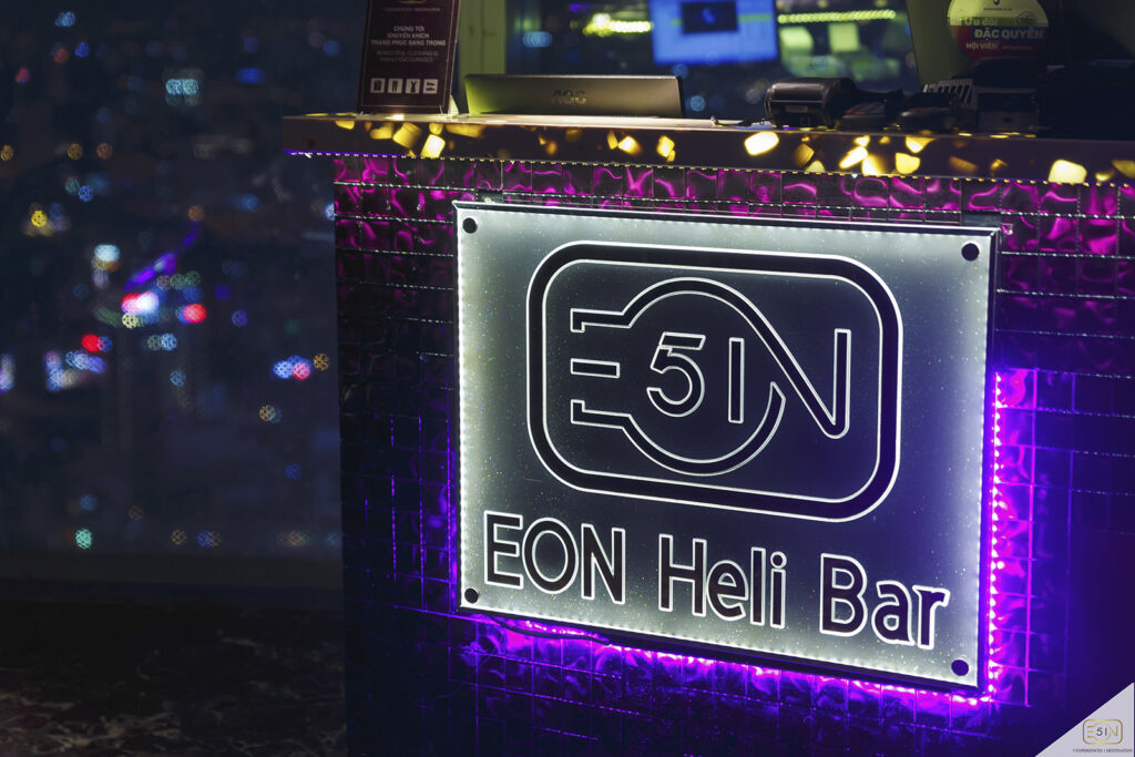 EON Heli Bar - ngắm trọn thành phố cùng ly cocktail thơm ngon