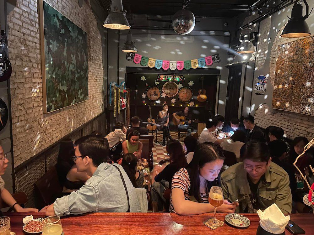 Hidden Bar - một phong cách quán bar đặc biệt tại Sài Gòn