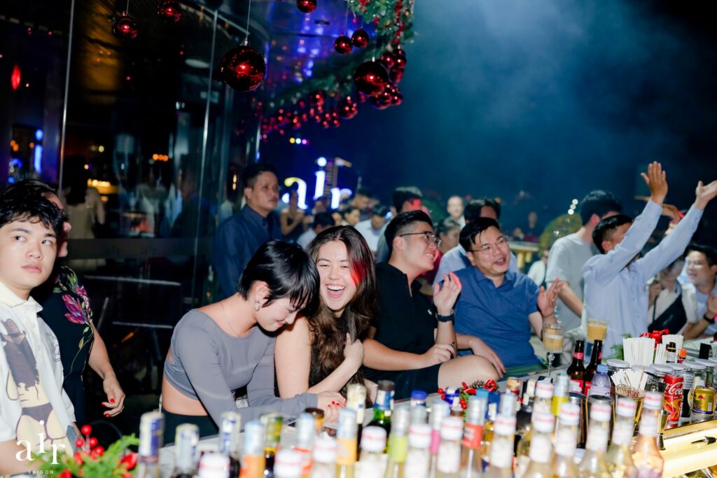 Beat of the Stars - cùng AIR Sài Gòn bật nắp Champagne đón chào năm mới