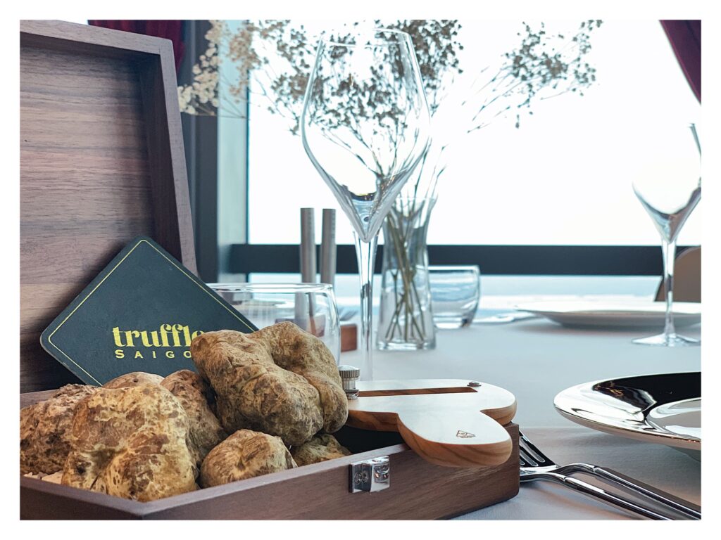 Truffle - Nhà hàng Pháp sang trọng, đẳng cấp bậc nhất Sài Gòn