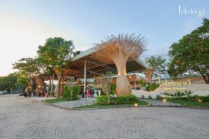 LALALAND - Bình Khánh