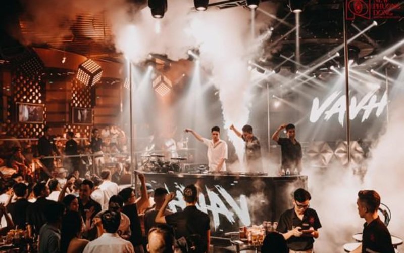 Khám Phá Đà Nẵng Về Đêm: Top Nightclub Không Thể Bỏ Qua