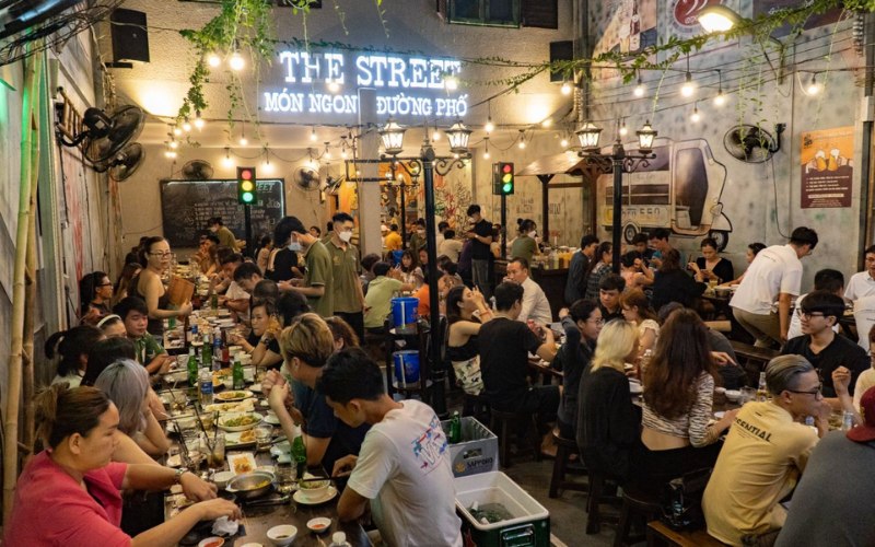 Khám Phá Top 10 Beer Garden Ở TP.HCM: Nơi Lý Tưởng Cho Những Buổi Tụ Tập Bạn Bè