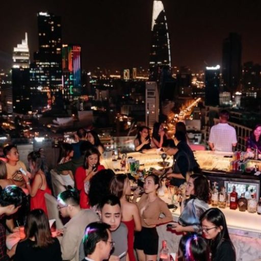 5 Nhà Hàng Rooftop Đỉnh Cao Để Tổ Chức Tiệc Tất Niên