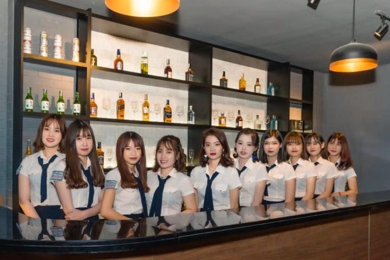 Kirara Bar & Lounge - Chốn thiên đường của những bạn trẻ thuộc LGBTQ