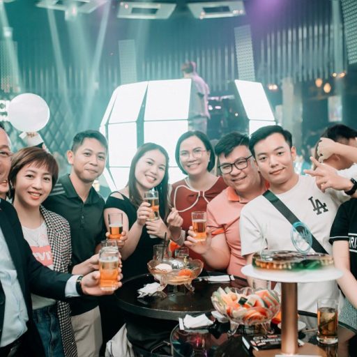 OQ LOUNGE PUB DnD - 18 Bach Dang, Da Nang
