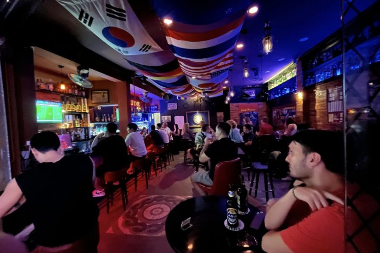 The Dude Bar - Quán Bar Đà Nẵng nổi tiếng