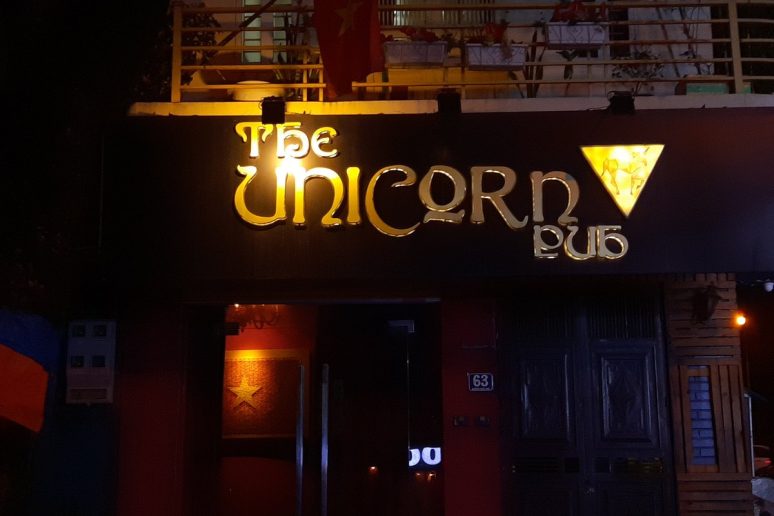 The Unicorn Pub - hạt ngọc giữa lòng Thủ đô