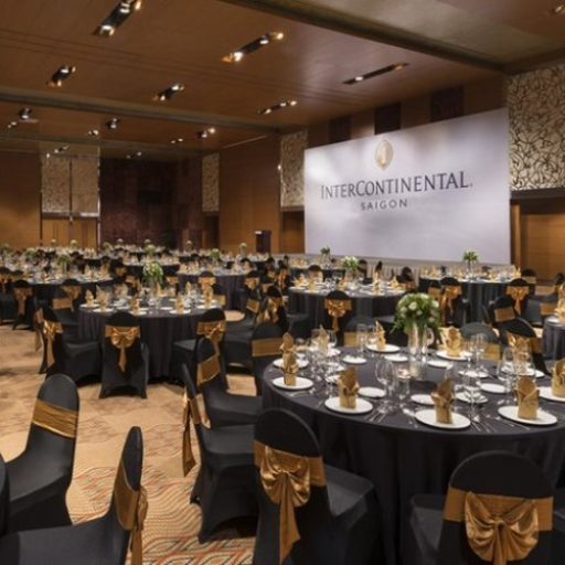 Tổ Chức Tiệc Cuối Năm Hoành Tráng: Những Địa Điểm Không Thể Bỏ Qua