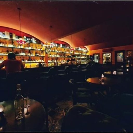 Top 10+ quán bar yên tĩnh ở TpHCM 