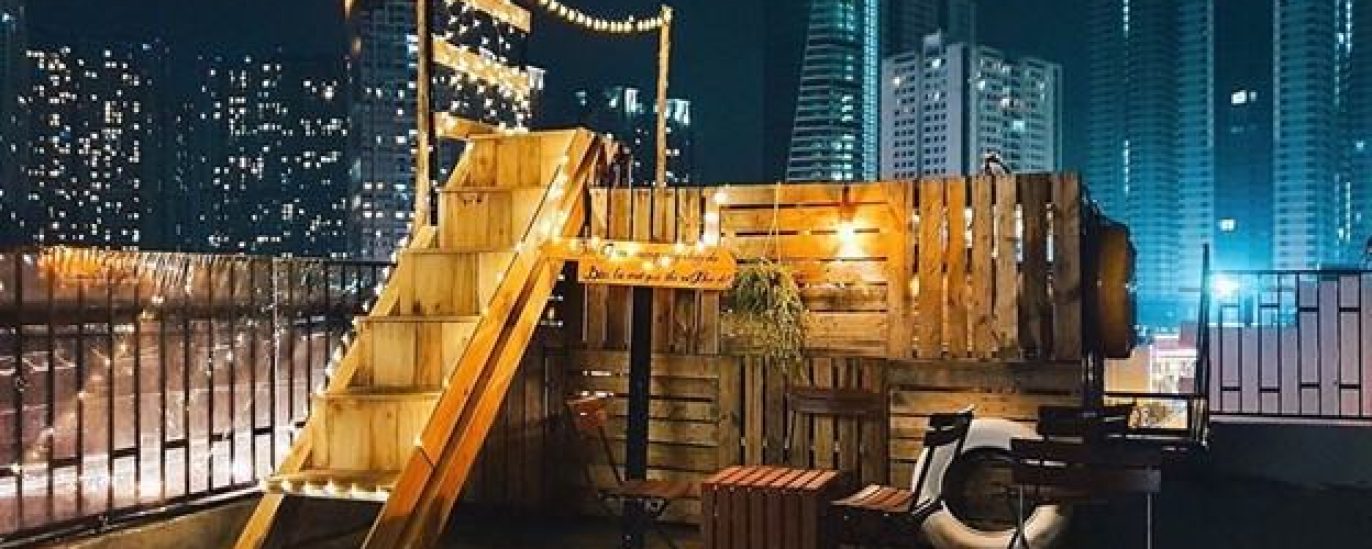 Top 7 Quán Cafe Rooftop Chill Ở Sài Gòn 2022